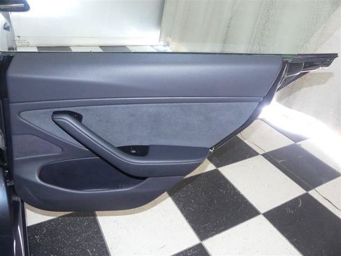 Used 2018 Tesla Model 3 Long Range AWD/4WD image 25