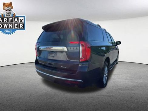 Used 2023 GMC Yukon XL SLT w/ SLT Luxury Package AWD/4WD image 9