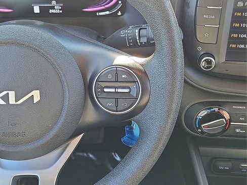 Used 2024 Kia Soul LX w/ Option Group 015 image 18