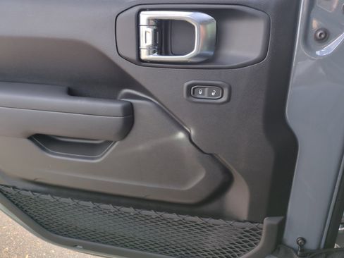 New 2026 Jeep Gladiator Sport image 13