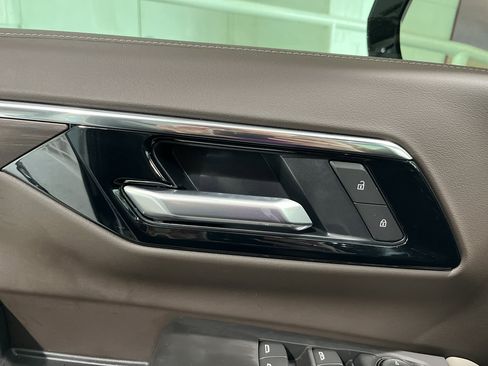 New 2026 Chevrolet Suburban LS w/ LS Custom Edition RWD image 28