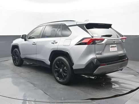 Used 2023 Toyota RAV4 SE AWD/4WD image 3