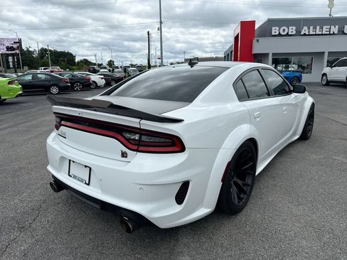 Used 2022 Dodge Charger Scat Pack RWD image 13
