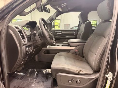 Used 2019 RAM 1500 Big Horn AWD/4WD image 30