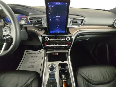 Used 2023 Ford Explorer Platinum w/ Technology Package image 11