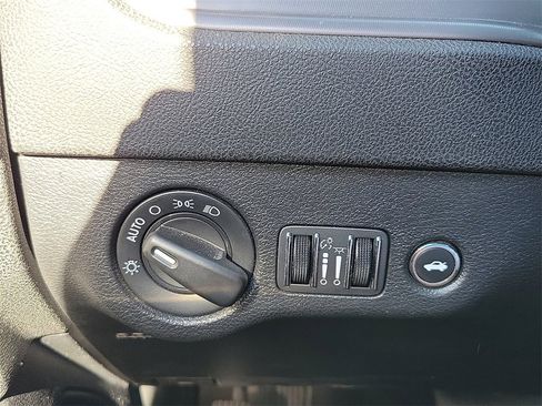 Used 2023 Dodge Charger SXT image 14