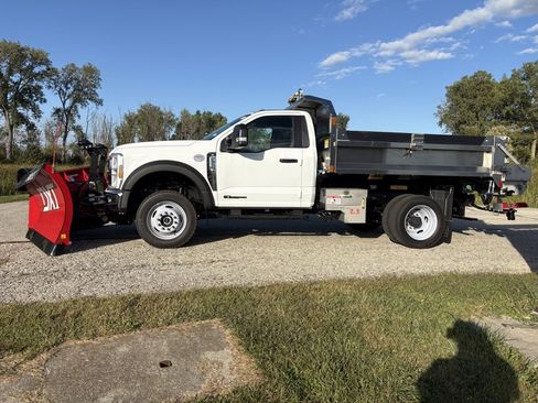 New 2025 Ford F550 4x4 Regular Cab Super Duty image 5