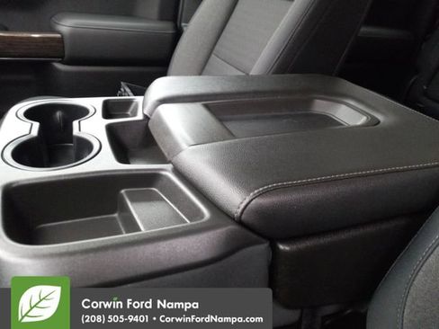 Used 2019 GMC Sierra 1500 SLE image 18