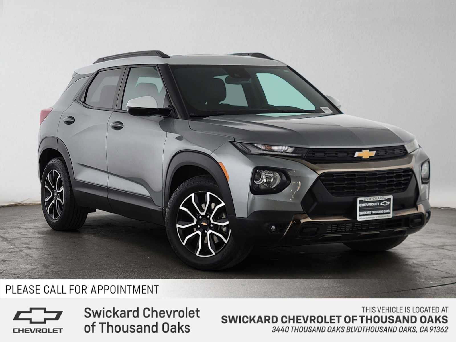 Used 2023 Chevrolet TrailBlazer ACTIV w/ Sun and Liftgate Package FWD image 1