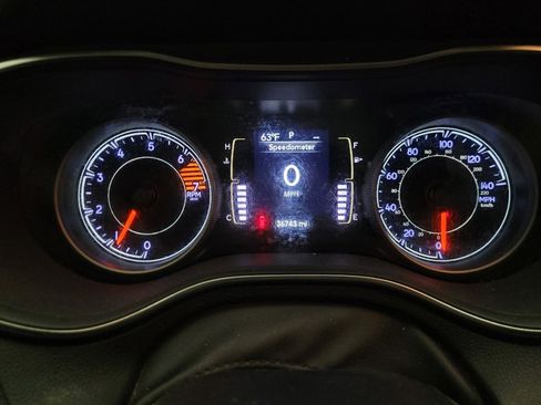 Used 2019 Jeep Cherokee Latitude w/ Popular Appearance Group image 23