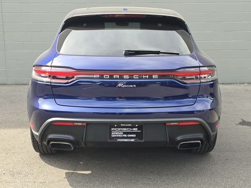 Certified 2022 Porsche Macan AWD/4WD image 14