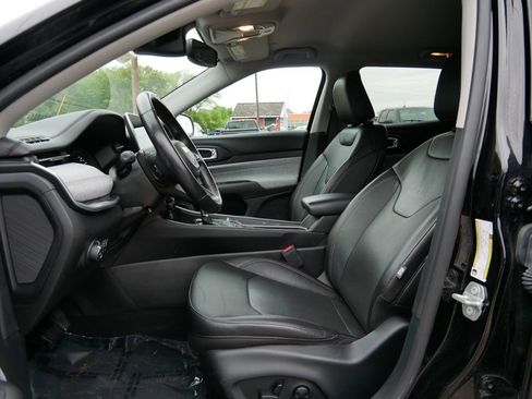 Used 2022 Jeep Compass Latitude AWD/4WD image 14