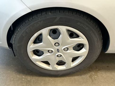 Used 2011 Ford Fiesta SE w/ Super Fuel Economy Pkg FWD image 22