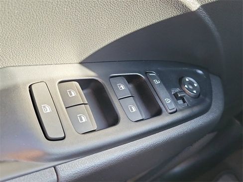 New 2026 Hyundai Venue SE image 15