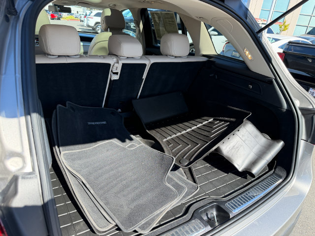Used 2021 Mercedes-Benz GLC 300 w/ Premium Package image 28