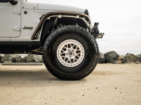 Used 2024 Jeep Wrangler Unlimited Rubicon 392 image 15