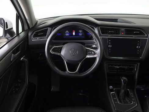 Used 2023 Volkswagen Tiguan SE FWD image 35