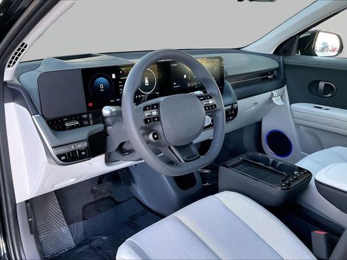 Certified 2025 Hyundai Ioniq 5 Limited RWD image 17