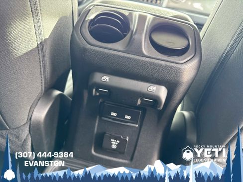 Used 2023 Jeep Gladiator Overland image 16