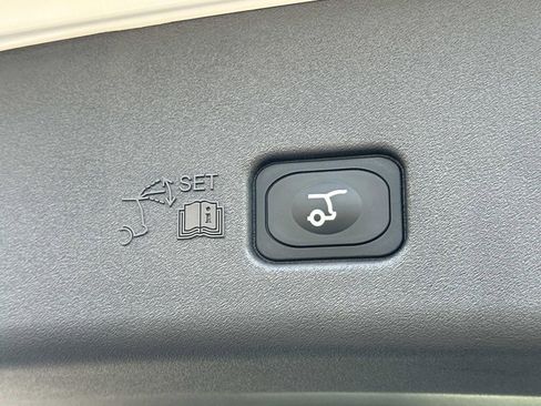 New 2026 Lincoln Nautilus Reserve image 19