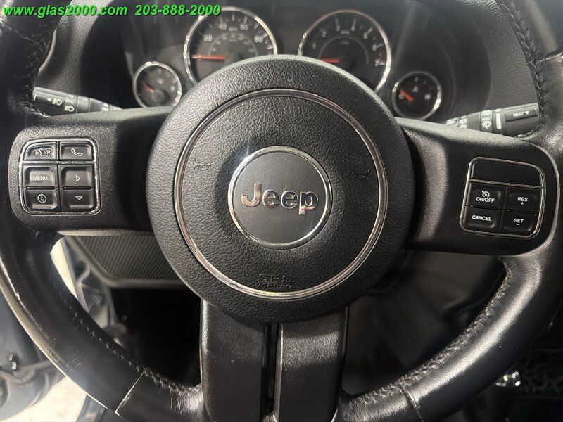 Used 2016 Jeep Wrangler Sport AWD/4WD image 11