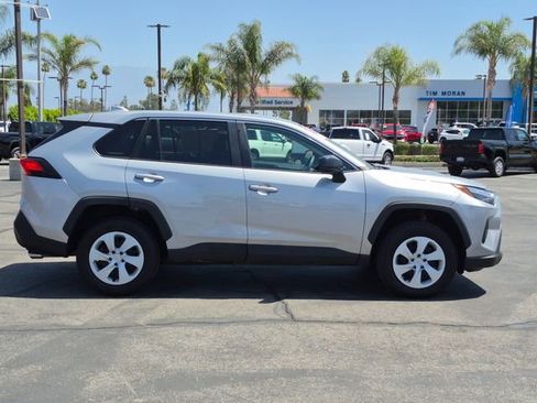 Used 2025 Toyota RAV4 LE FWD image 4