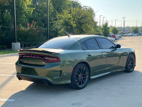 Used 2022 Dodge Charger Scat Pack RWD image 11