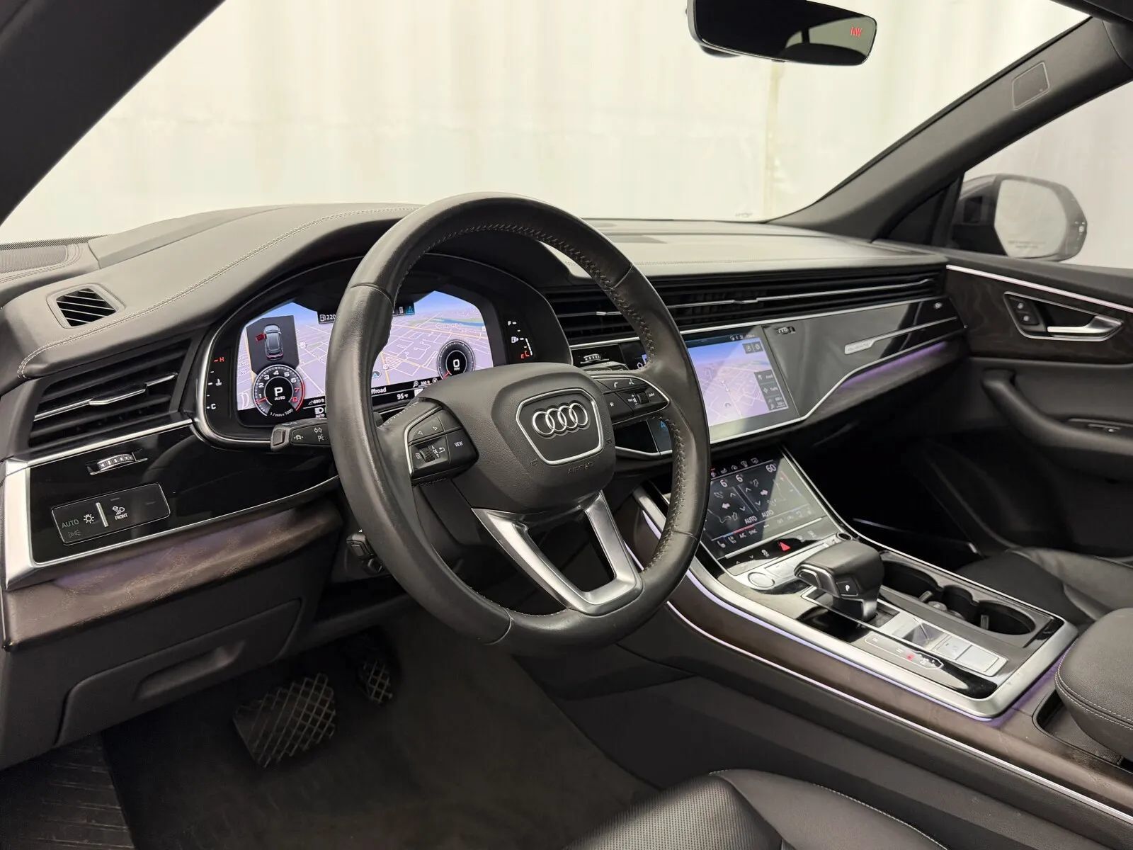 Used 2019 Audi Q8 Prestige AWD/4WD image 9