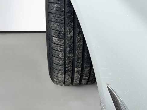 Used 2022 BMW 540i w/ Premium Package image 43