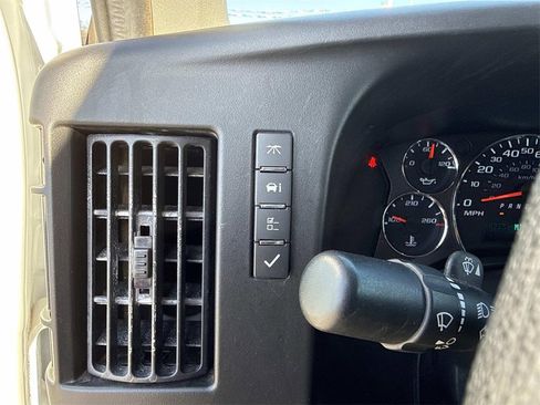 Used 2024 Chevrolet Express 2500 w/ Driver Convenience Package image 13