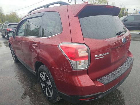 Used 2018 Subaru Forester 2.5i Limited AWD/4WD image 2