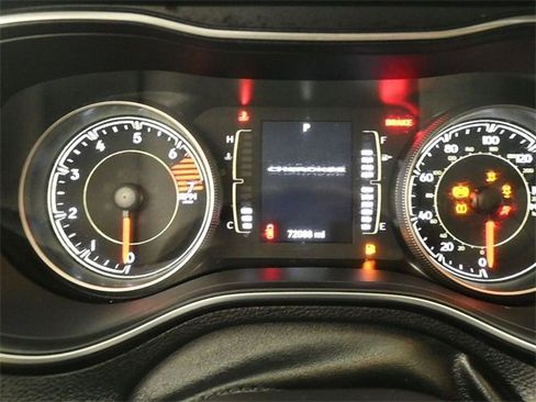 Used 2020 Jeep Cherokee Latitude image 11