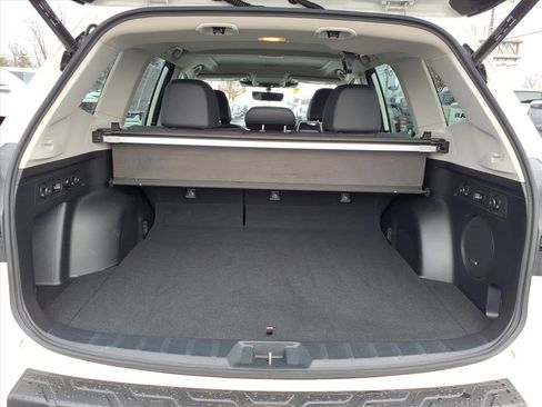 Certified 2022 Subaru Forester Limited image 18