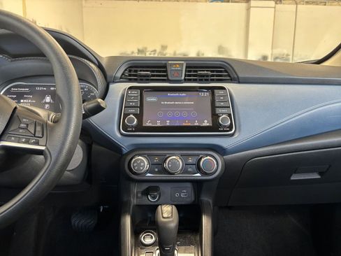 Used 2025 Nissan Versa SV FWD image 17