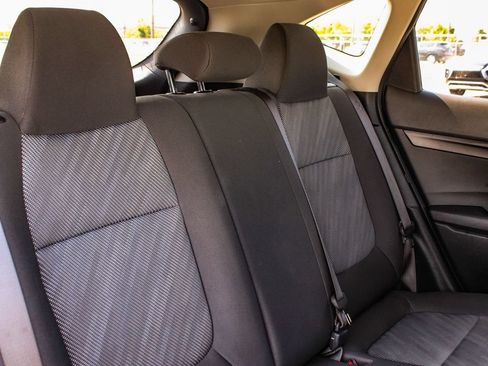 Used 2025 Kia Seltos LX AWD/4WD image 38