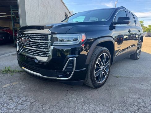 Used 2023 GMC Acadia SLT w/ Preferred Package AWD/4WD image 3