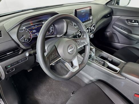 Used 2024 Nissan Sentra SV image 8