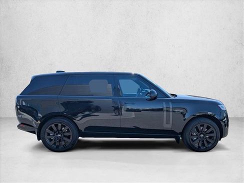 Used 2023 Land Rover Range Rover Long Wheelbase SE AWD/4WD image 4