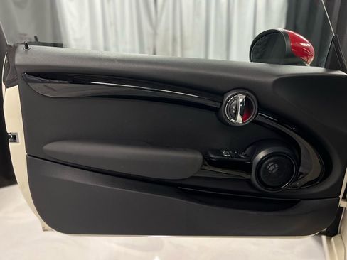 Used 2019 MINI Cooper John Cooper Works w/ Signature Upholstery Package image 31