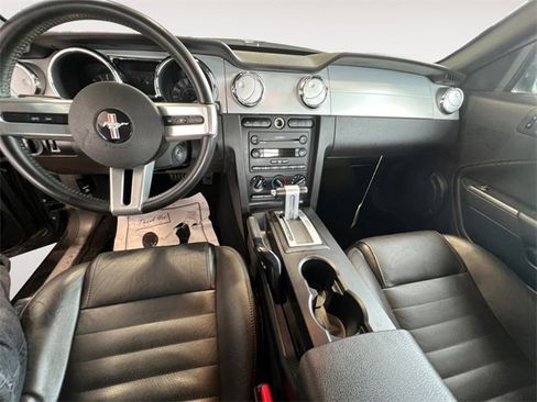 Used 2007 Ford Mustang GT Premium image 8