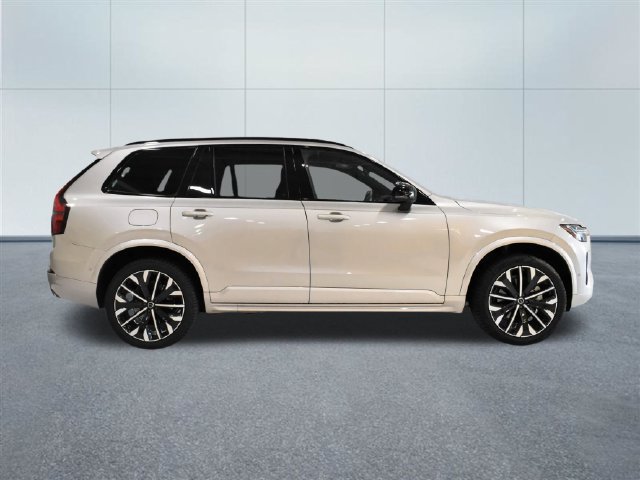 Used 2026 Volvo XC90 B6 Ultra w/ Lounge Package AWD/4WD image 7