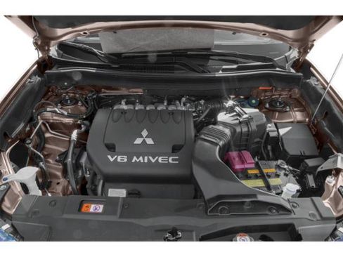 Used 2019 Mitsubishi Outlander GT AWD/4WD image 12