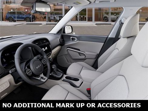 New 2025 Kia Soul EX image 17