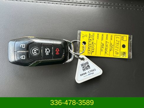 Used 2016 Lincoln MKX Select w/ Select Plus Package FWD image 30