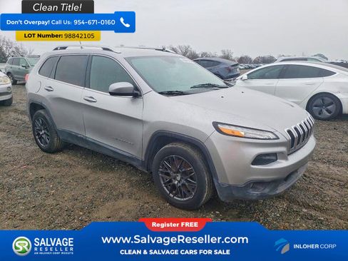 Used 2018 Jeep Cherokee Latitude FWD image 5