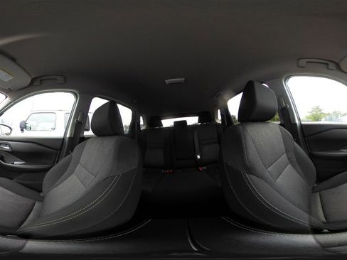 Used 2025 Nissan Rogue SV FWD image 44