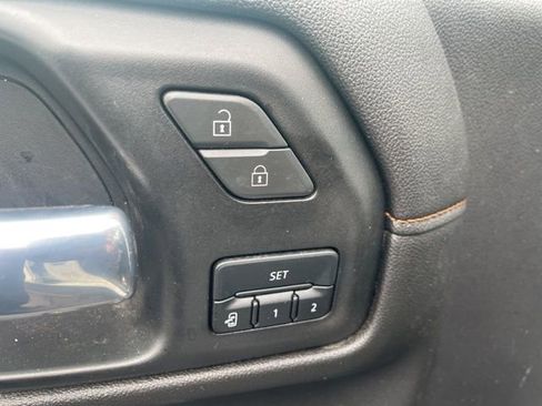 Used 2021 GMC Sierra 1500 AT4 w/ AT4 Premium Package image 12