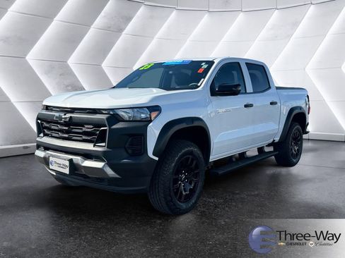 Certified 2023 Chevrolet Colorado Trail Boss w/ Technology Package image 1