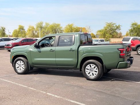 Certified 2022 Nissan Frontier SV RWD image 4