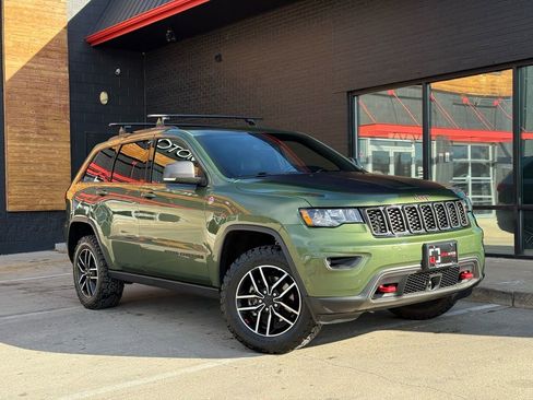 Used 2020 Jeep Grand Cherokee Trailhawk image 6